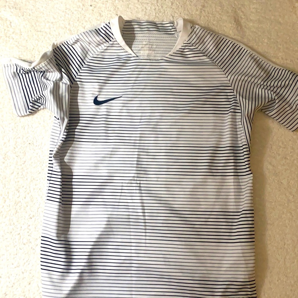 Nike Youth Large Shirt